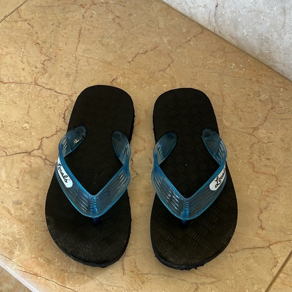 Havaianas flip flop & Locals flip flop (2 flip flops) - Picture 10 of 11